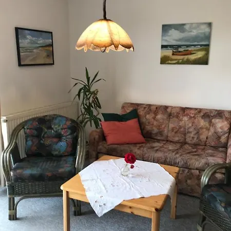 Martens - Ella Apartment Wieck
