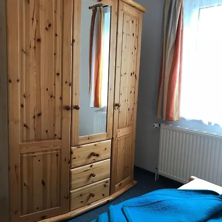 Martens - Ella Apartment